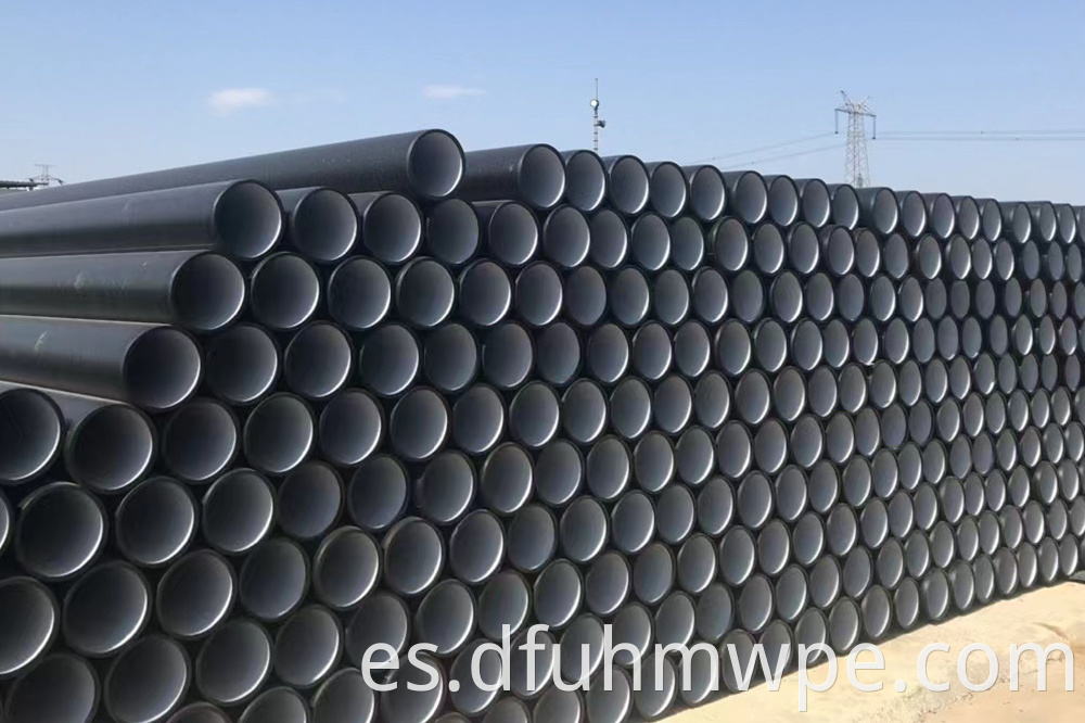 Steel skeleton polyethylene composite pipe